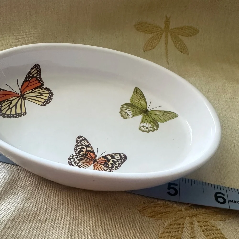 Isaac Mizrahi Butterfly Ceramic Soap Dish / Jewelry Catchall.